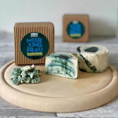 No. 18 MEERJUNGFRAU - BLAUSCHIMMEL 145g